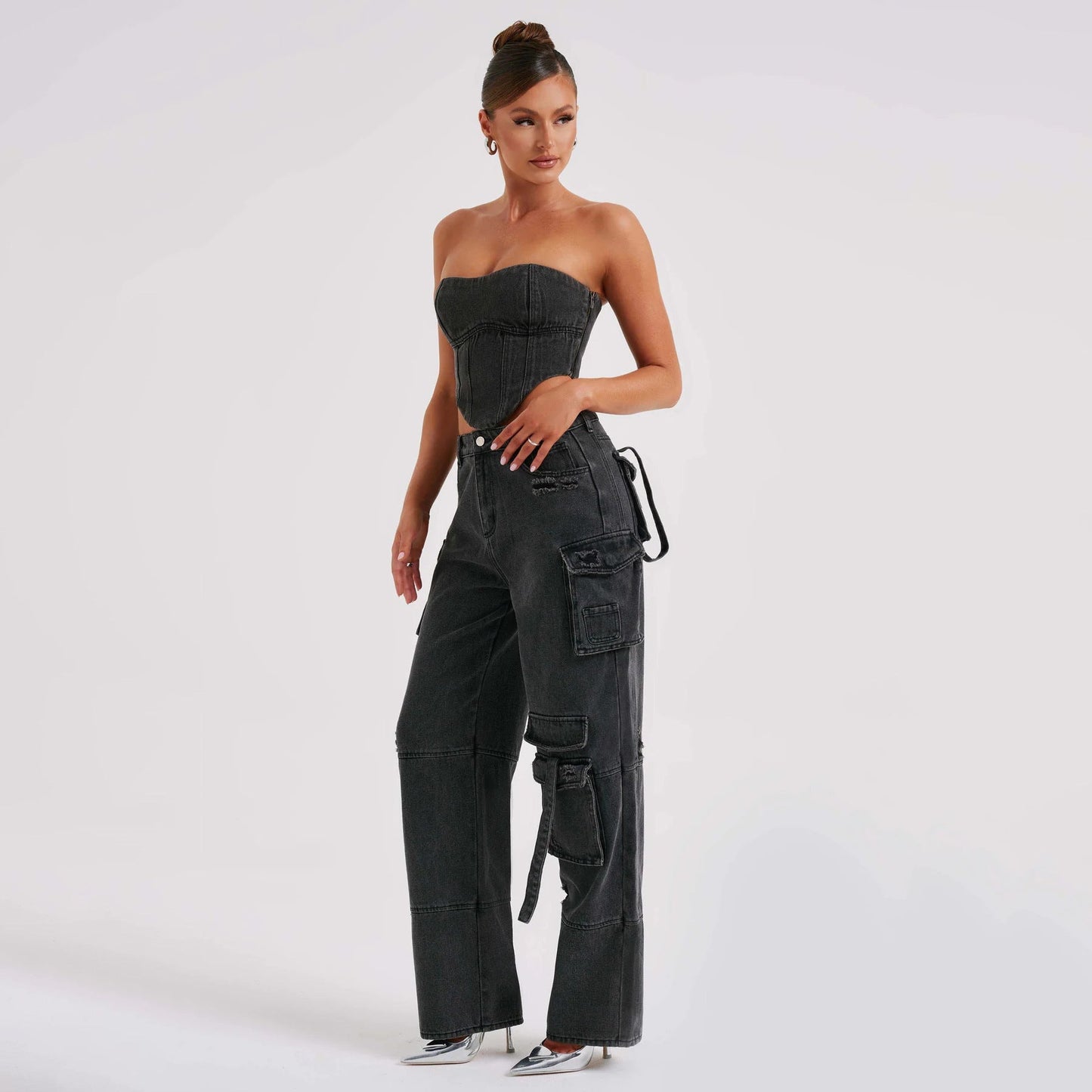 Yasmin - Ensemble deux pièces avec pantalon cargo et top court